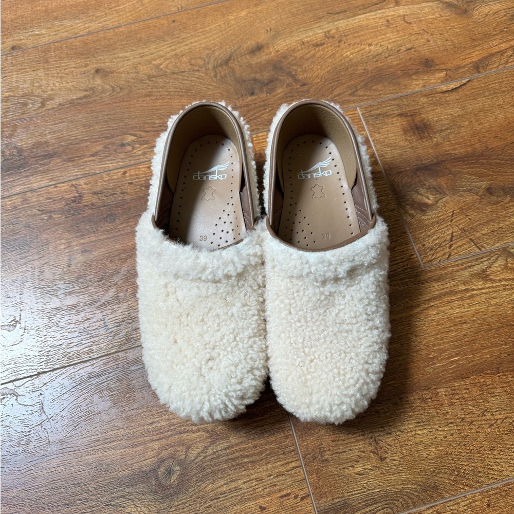 RARE Dansko Professional Clog Shearling